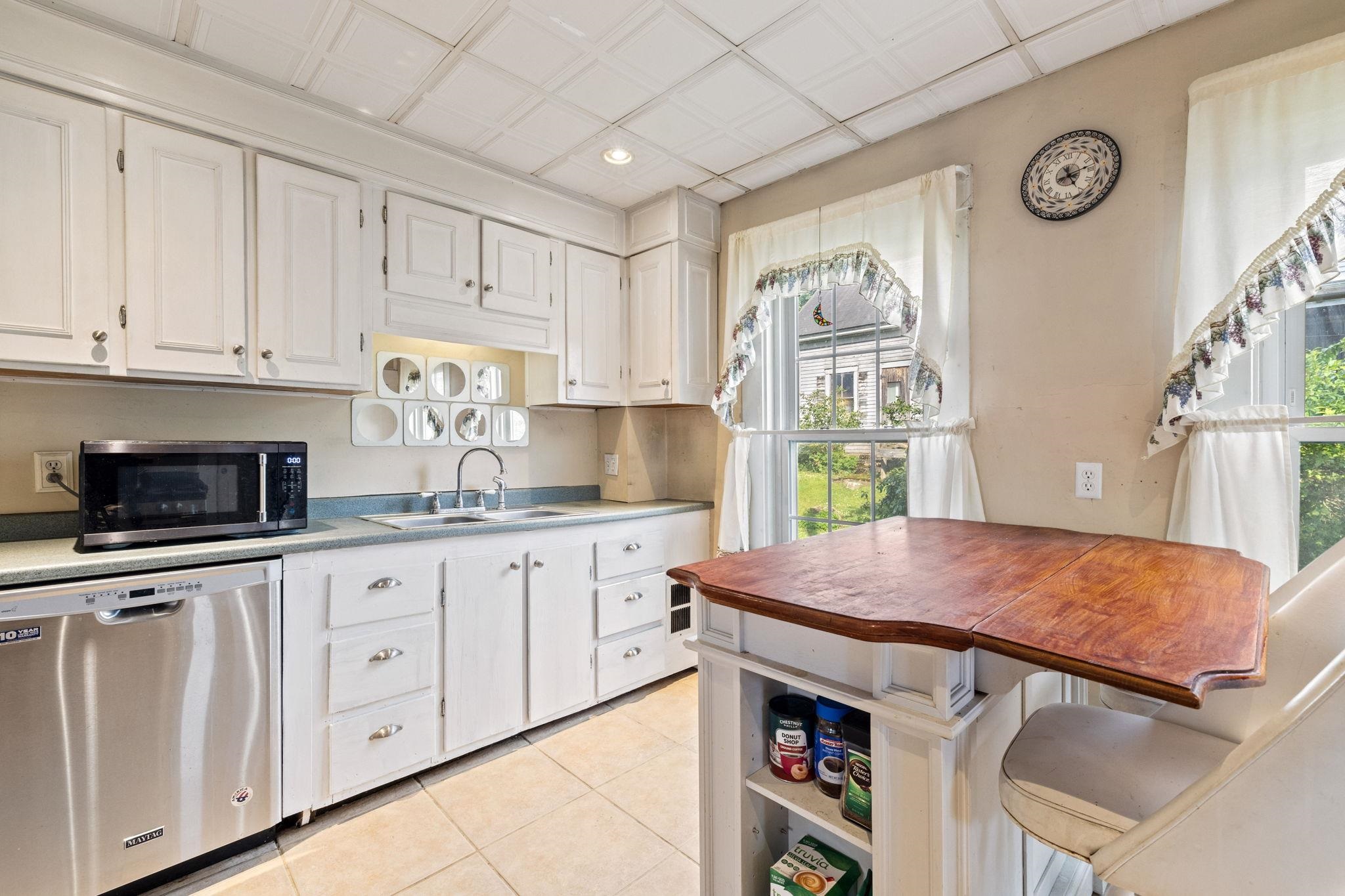 34 Catamount Road Pittsfield, NH 03263 - Photo 5 of 39
