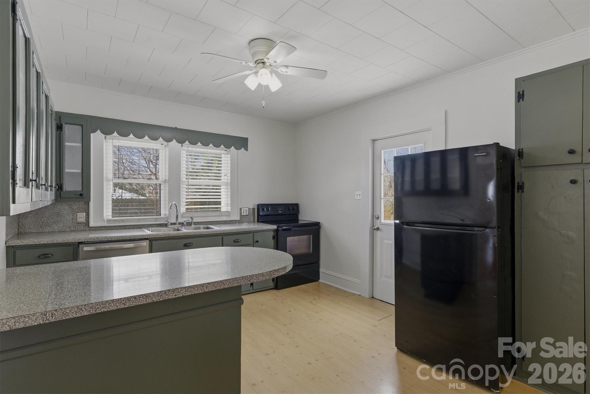 112 Myrtle Street Morganton, NC 28655 - Photo 6 of 16