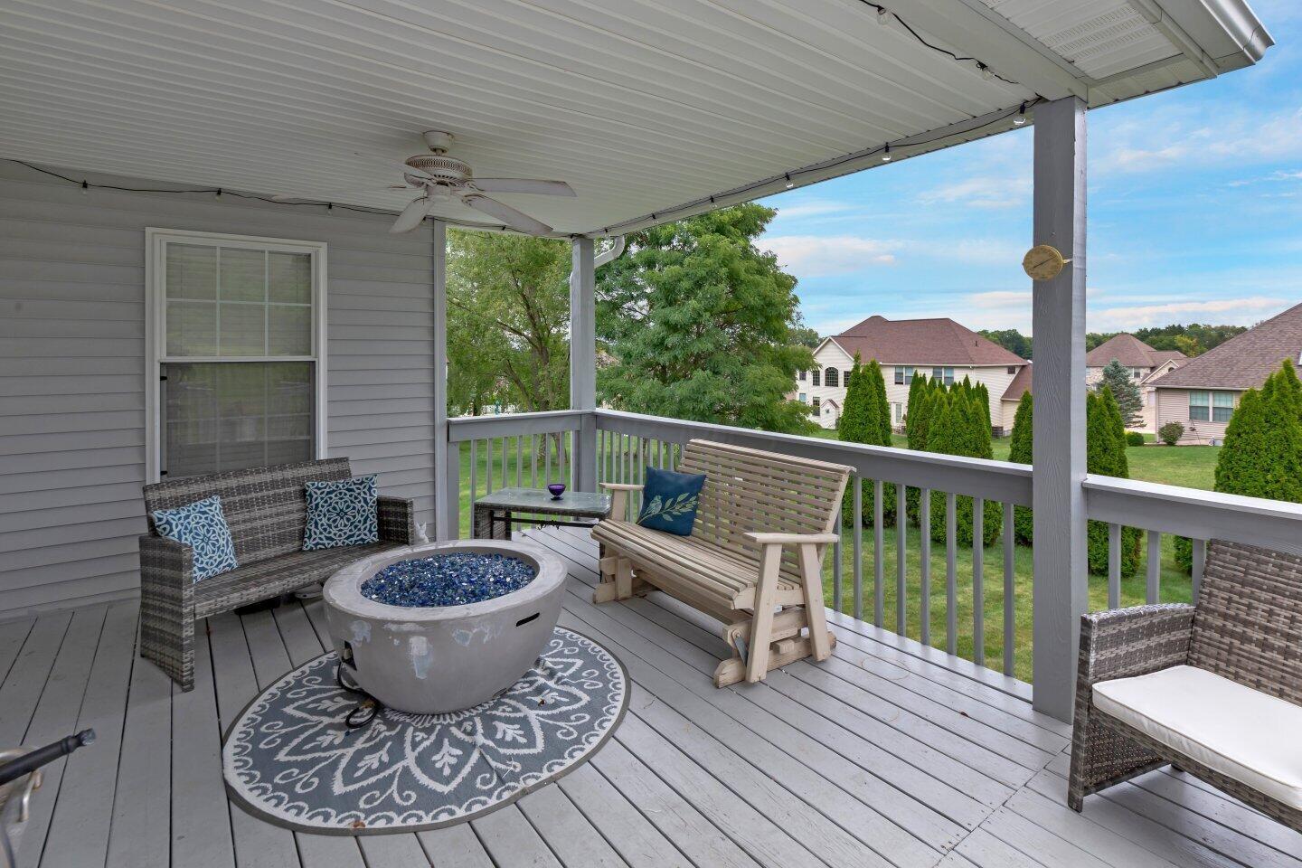 219 Foxcroft Road Mansfield, OH 44904 - Photo 32 of 36 Deck overlooking backyard