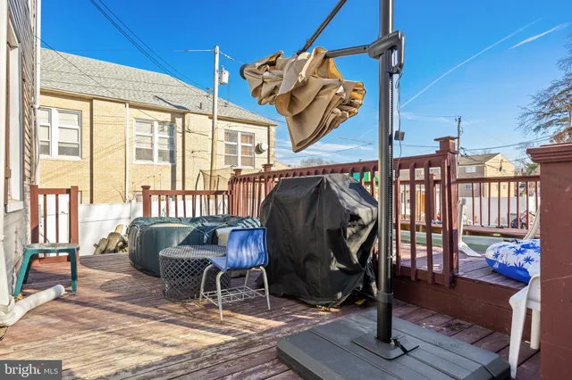 $400,000 | 17 South 4th Street, Darby, PA 19023