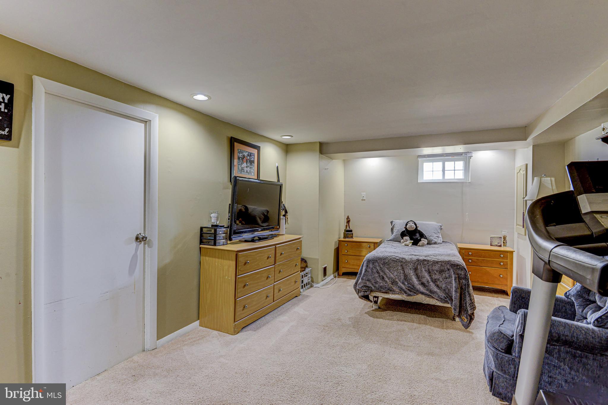 5566 Ashbourne Road Baltimore, MD 21227 - Photo 33 of 54 Finished Basement
