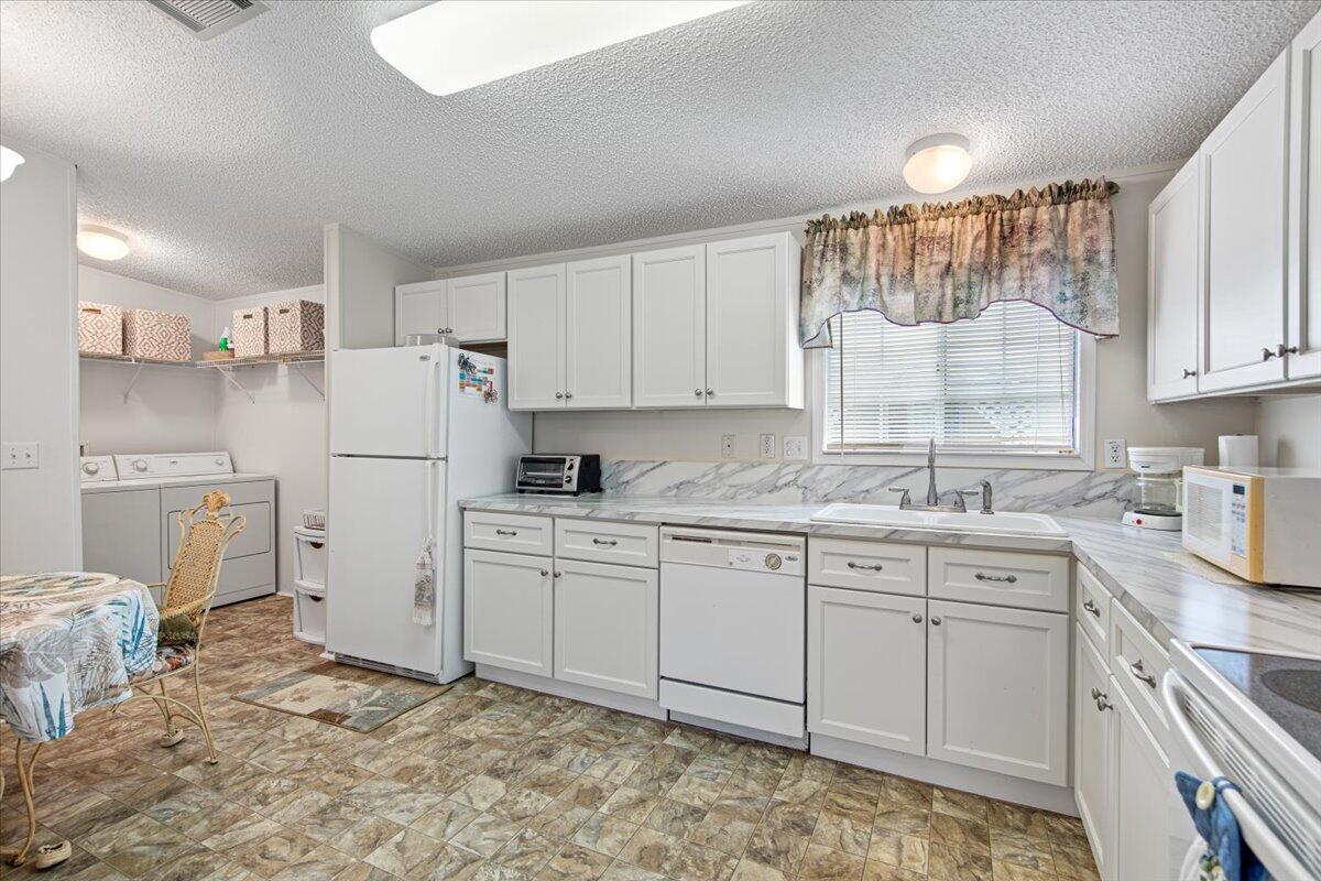 205 Sandy Bottom Place, Unit A 10 Fort Pierce, FL 34982 - Photo 24 of 26 24-Snap Solutions - IMG_0899