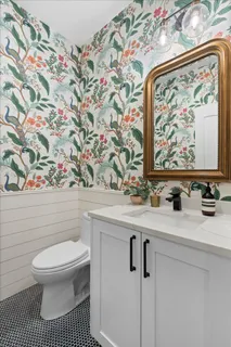 $1,040,000 | 1513 West Walton Street, Unit 1, Chicago, IL 60642