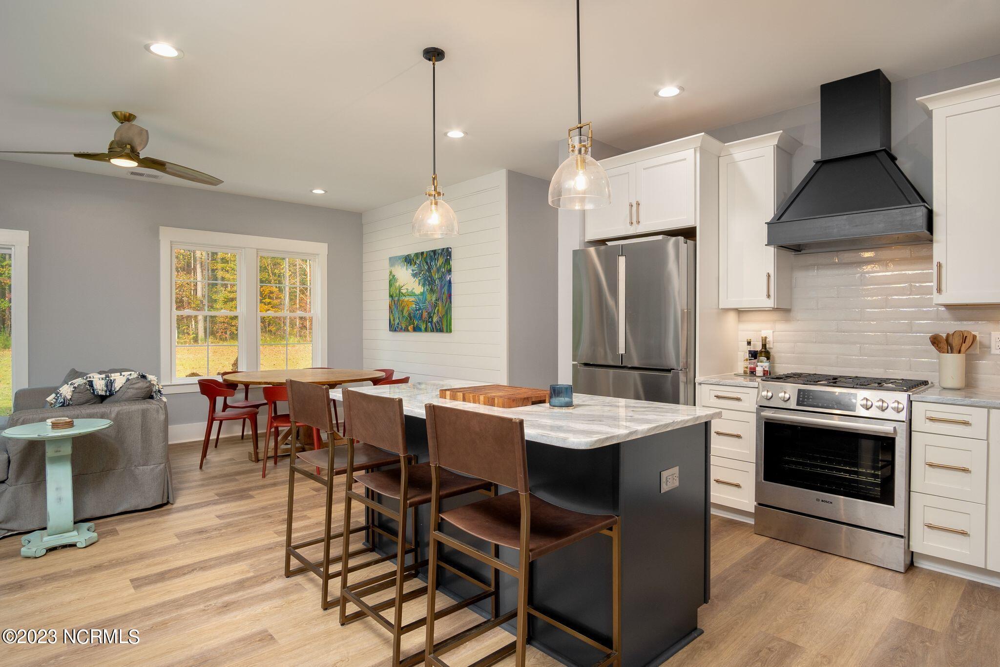 17 Gables Road New Bern, NC 28562 - Photo 91 of 129 Guest House - Kitchen