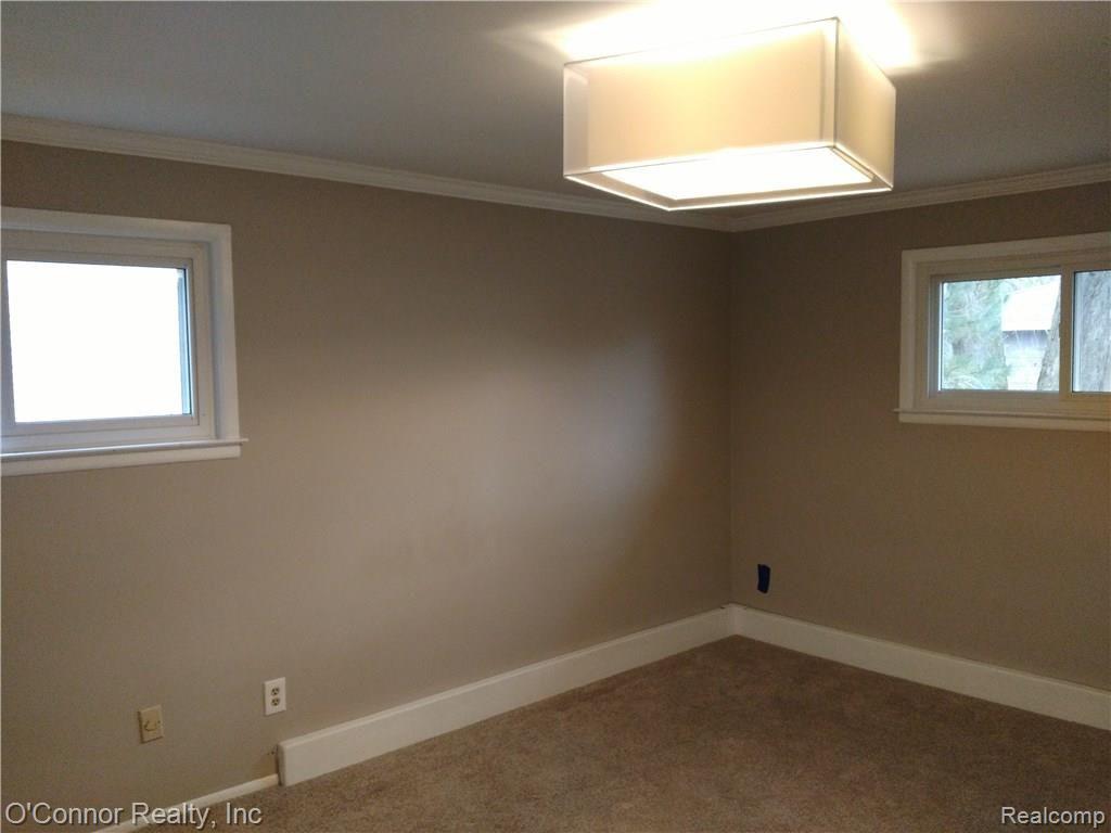 2818 Riverside Drive Port Huron, MI 48060 - Photo 14 of 25 IMG_20161205_101200.jpg