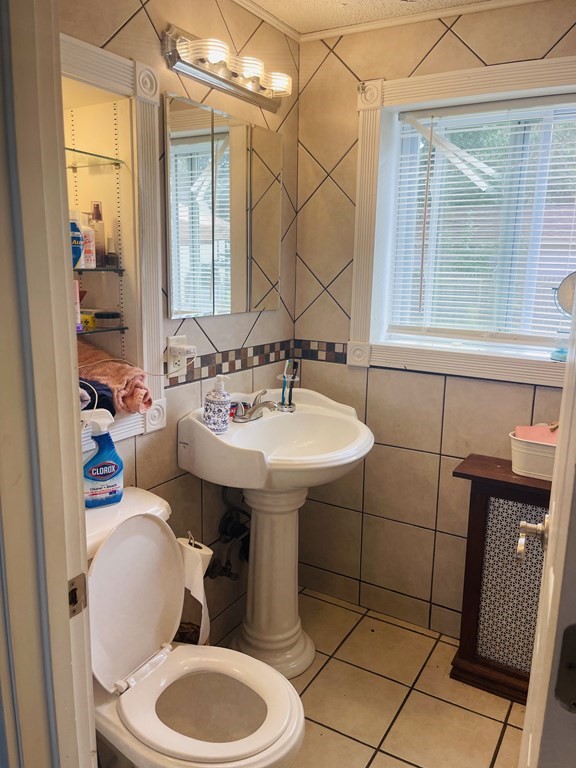 63 Peer Street Springfield, MA 01109 - Photo 29 of 41