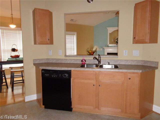 817 Ridge View Terrace Rural Hall, NC 27045 - Photo 5 of 14 Kitchen.