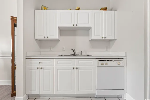 $175,000 | 4860 Carnation Circle, Unit 203, Myrtle Beach, SC 29577