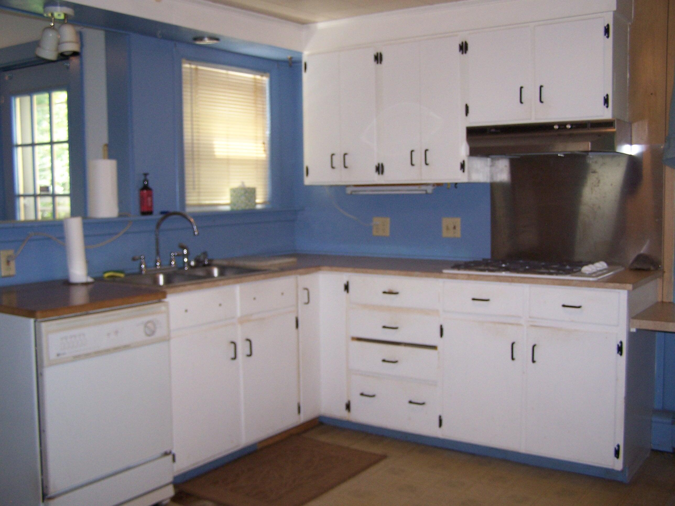 83 Elmwood Road Auburn, ME 04210 - Photo 2 of 56 103_0337
