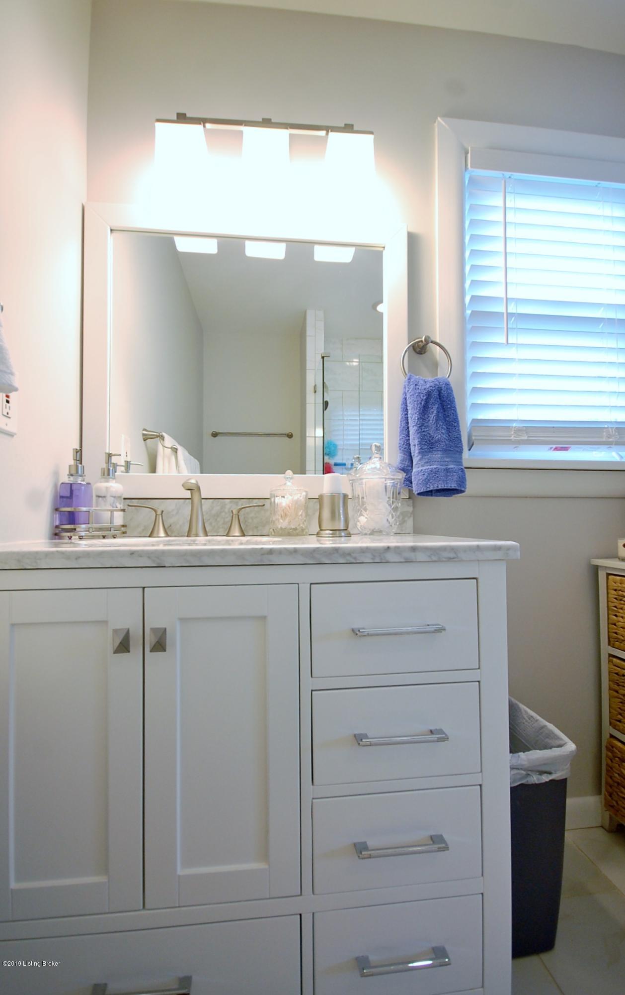 714 Antrim Road Louisville, KY 40207 - Photo 24 of 51 Carrara Marble top vanity