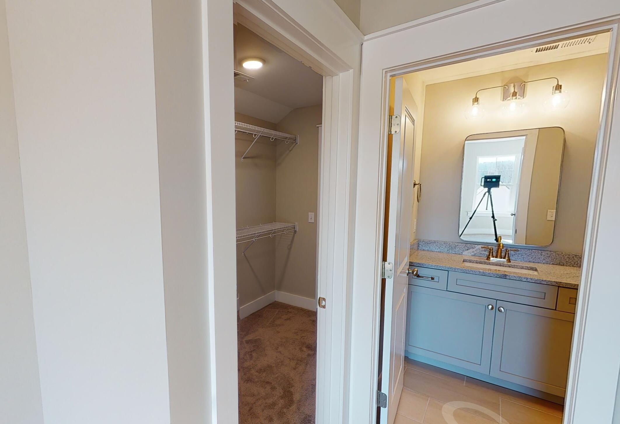 387 Riddle Road, Unit 14 Dayton, TN 37321 - Photo 20 of 20 Upstairs Ensuite