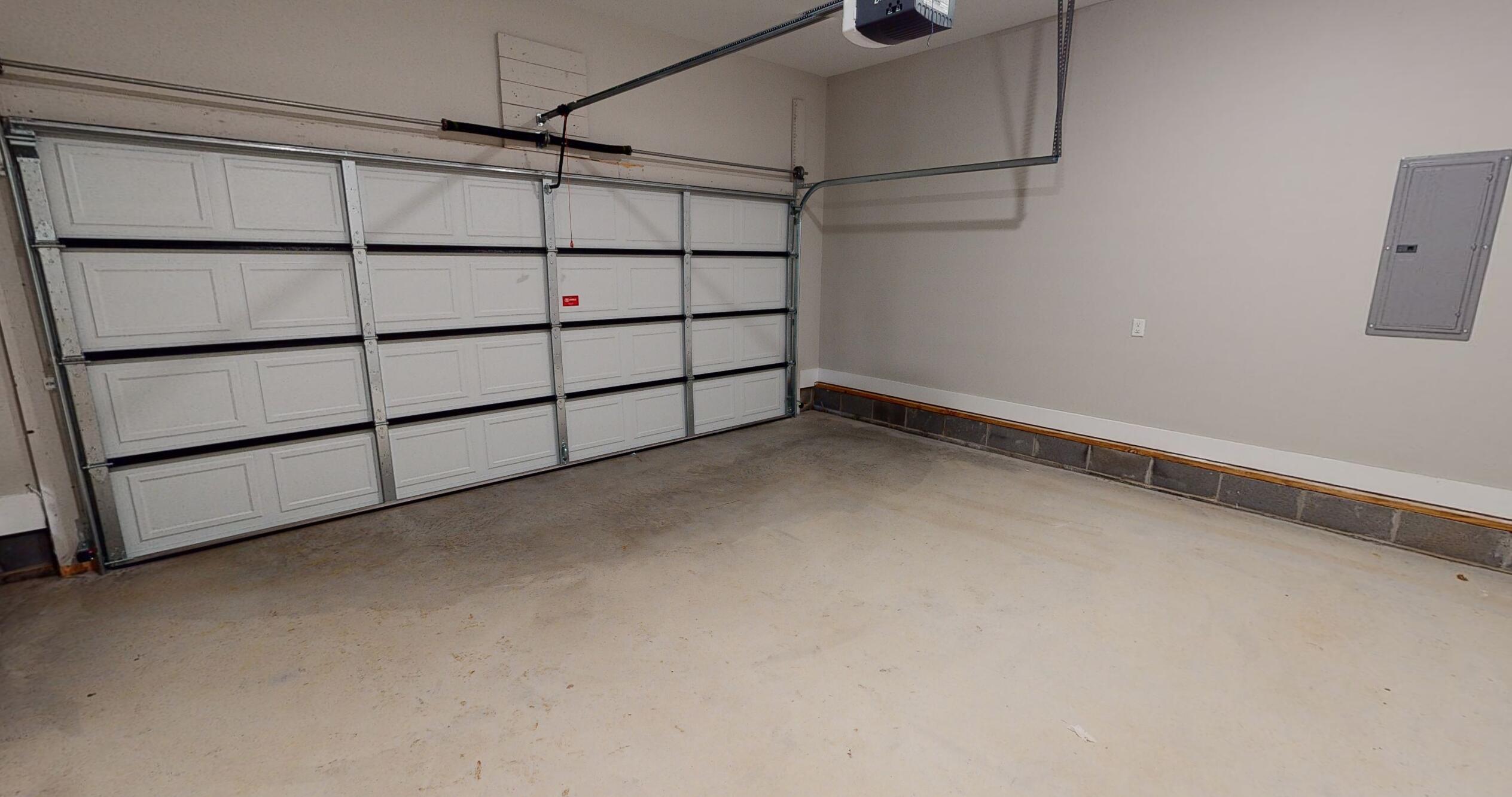 387 Riddle Road, Unit 14 Dayton, TN 37321 - Photo 3 of 20 Garage
