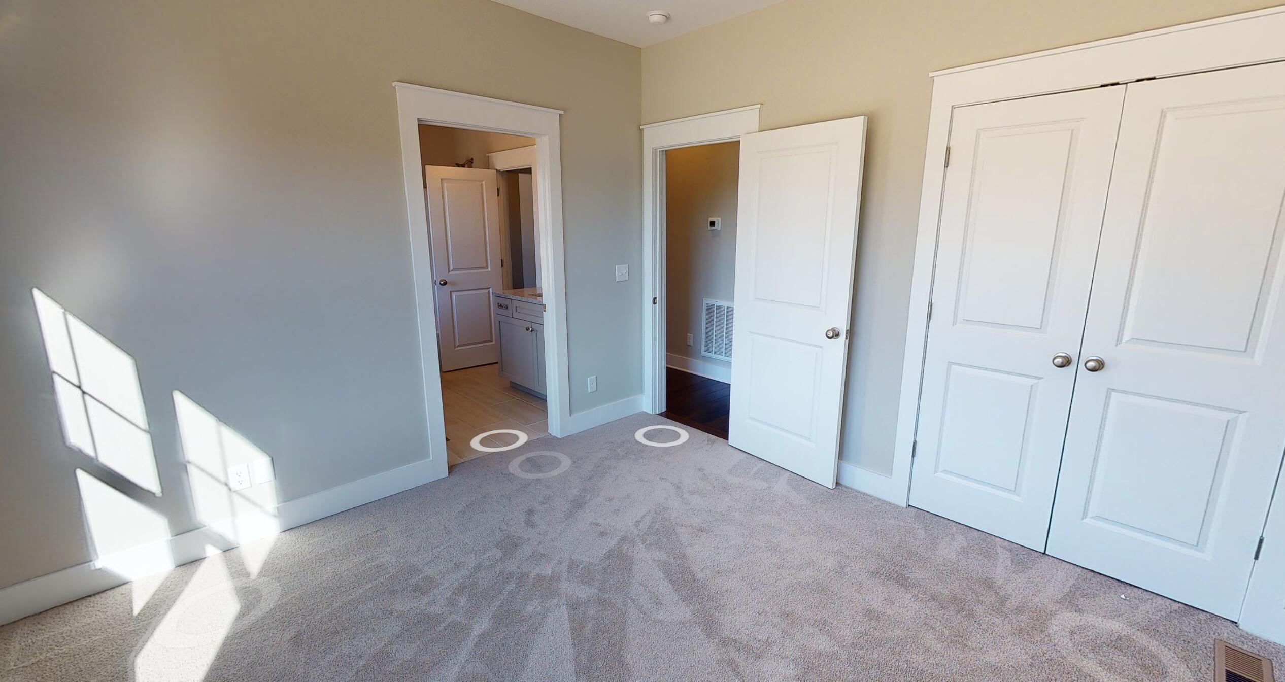 387 Riddle Road, Unit 14 Dayton, TN 37321 - Photo 4 of 20 Guest Bedroom
