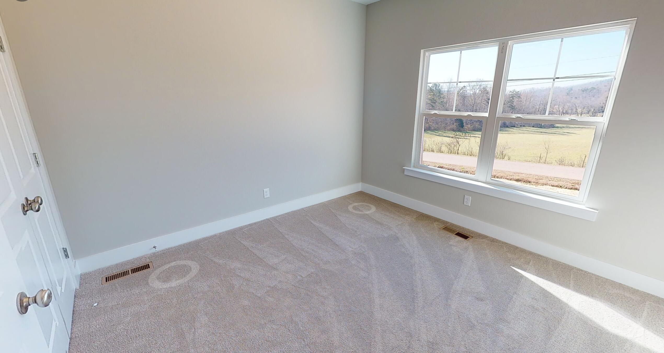 387 Riddle Road, Unit 14 Dayton, TN 37321 - Photo 5 of 20 Guest Bedroom Downstairs