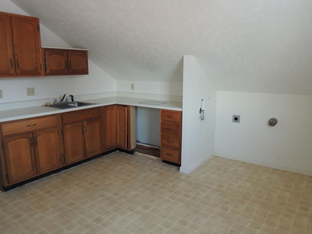 43 Riverside Drive Hudson, NH 03051 - Photo 13 of 23