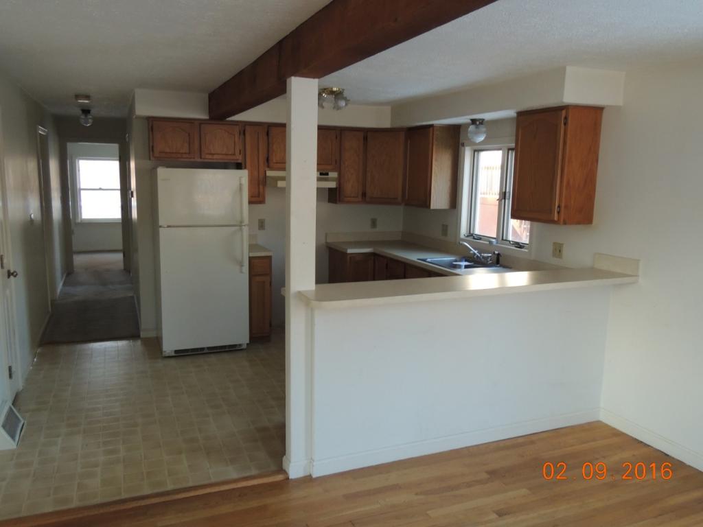 43 Riverside Drive Hudson, NH 03051 - Photo 3 of 23