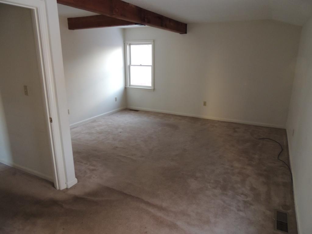 43 Riverside Drive Hudson, NH 03051 - Photo 10 of 23