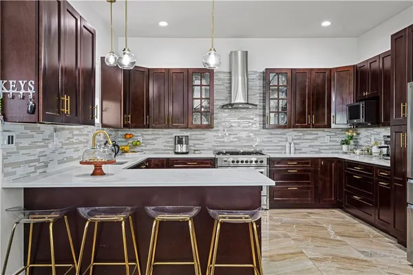 $395,000 | 500 Rowley Boulevard, Arabi, LA 70032