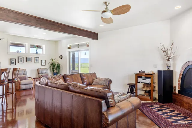 $2,497,000 | 610 Cabarton Road, Cascade, ID 83611