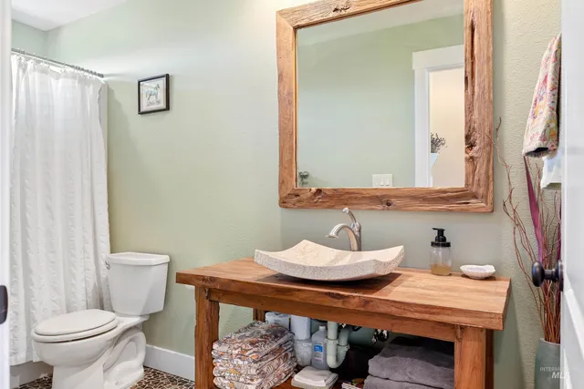 $2,497,000 | 610 Cabarton Road, Cascade, ID 83611