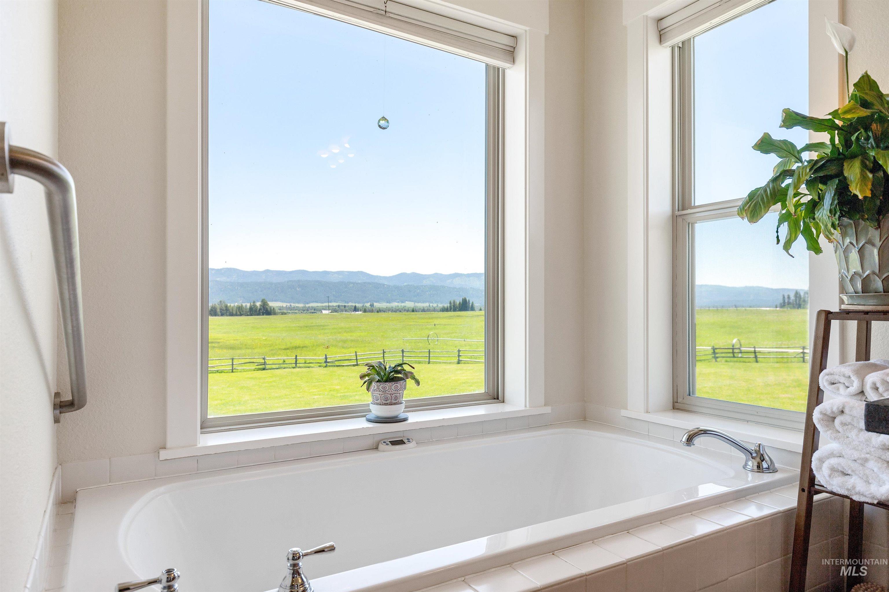 610 Cabarton Road Cascade, ID 83611 - Photo 35 of 50