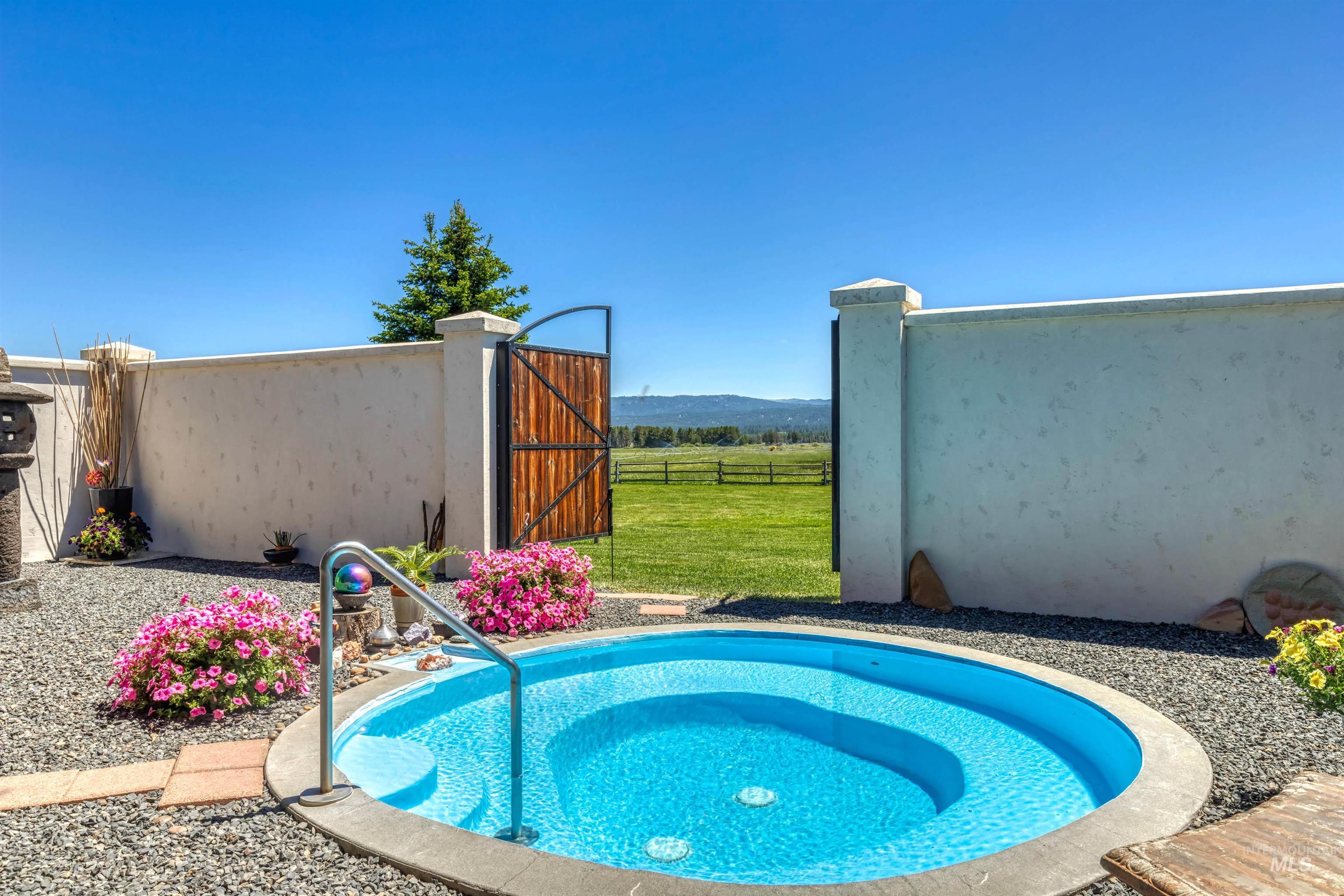 610 Cabarton Road Cascade, ID 83611 - Photo 40 of 50