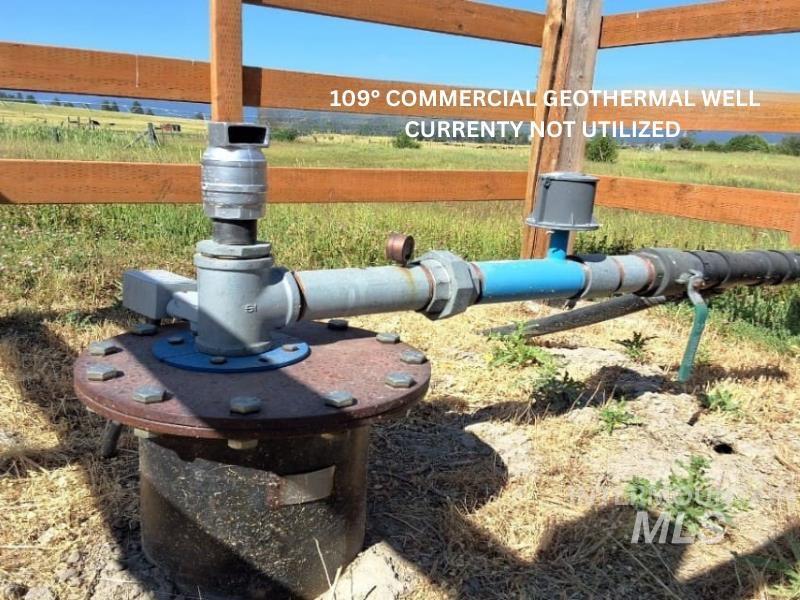 610 Cabarton Road Cascade, ID 83611 - Photo 5 of 50