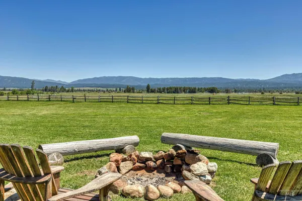 $2,497,000 | 610 Cabarton Road, Cascade, ID 83611