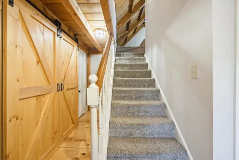 $699,000 | 6 Fifield Lane, Unit B, Stratham, NH 03885