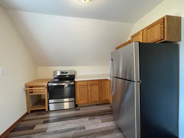 $1,300 | 1204 Main Street West, Ashland, WI 54806