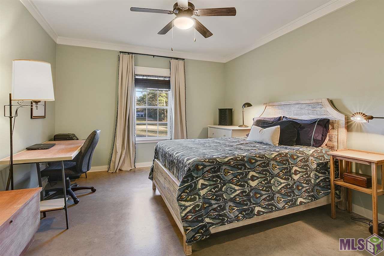 35609 Perkins Road Denham Springs, LA 70706 - Photo 7 of 13 Gallery Image 7
