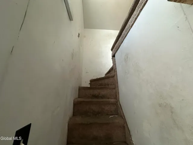 $89,900 | 1328 4th Avenue, Watervliet, NY 12189