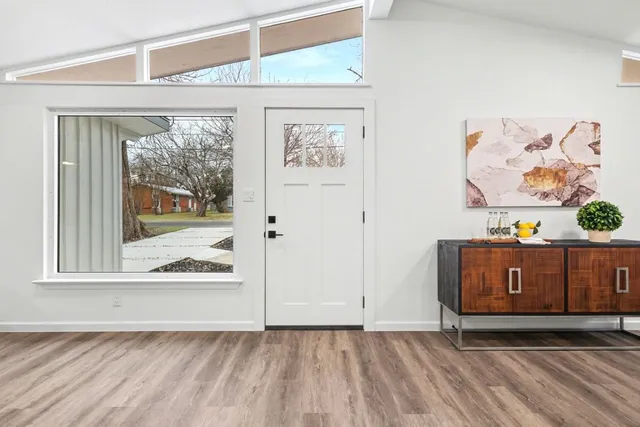 a view of front door with entryway