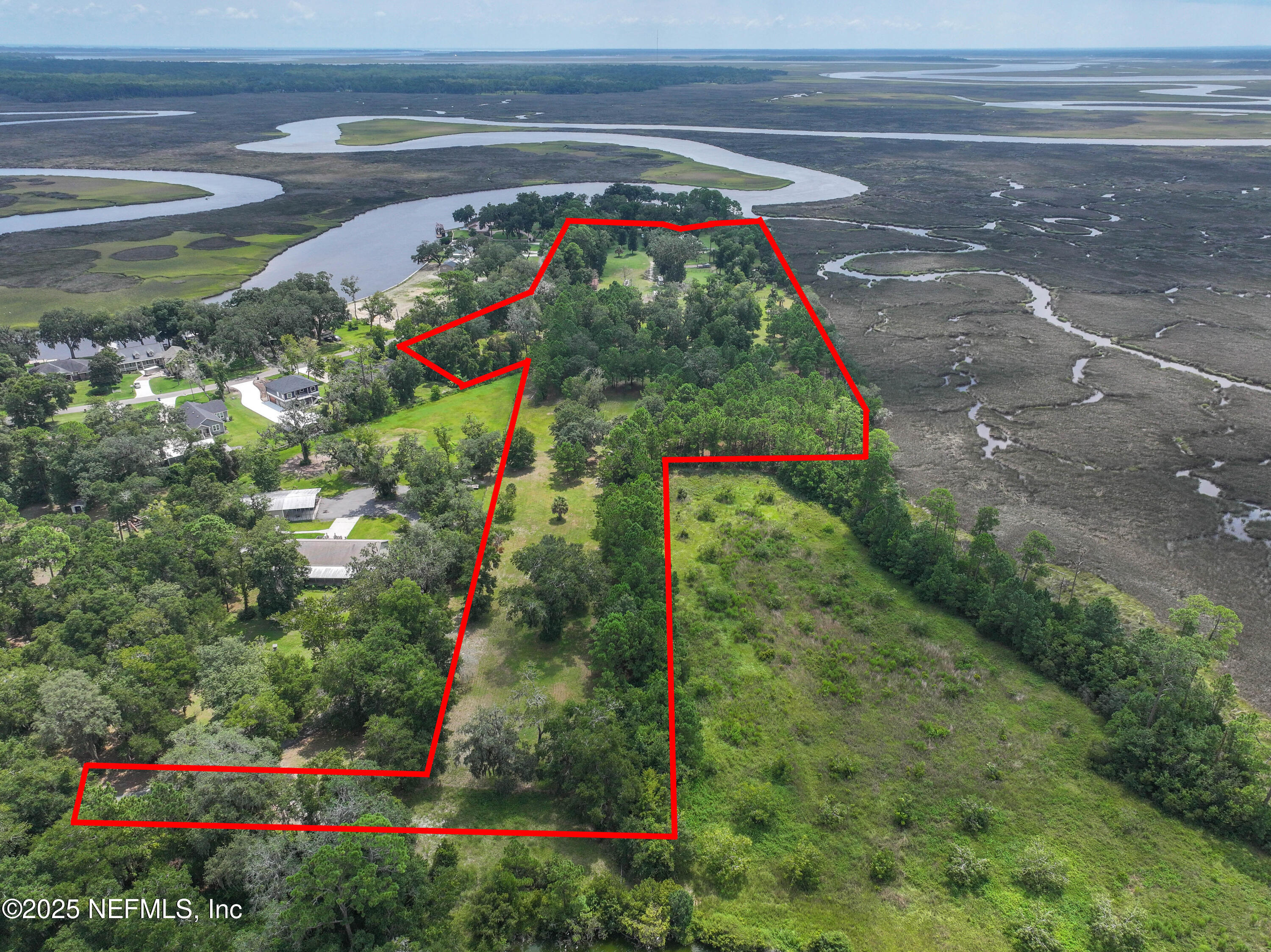 85013 Avant Road Yulee, FL 32097 - Photo 2 of 21 a view of a garden