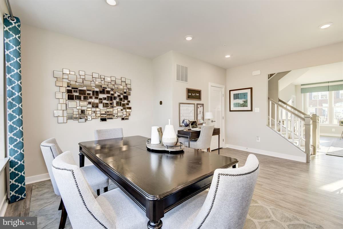 2941 Timberneck Way Hanover, MD 21076 - Photo 7 of 29 COZY DINNER PARTIES AWAIT