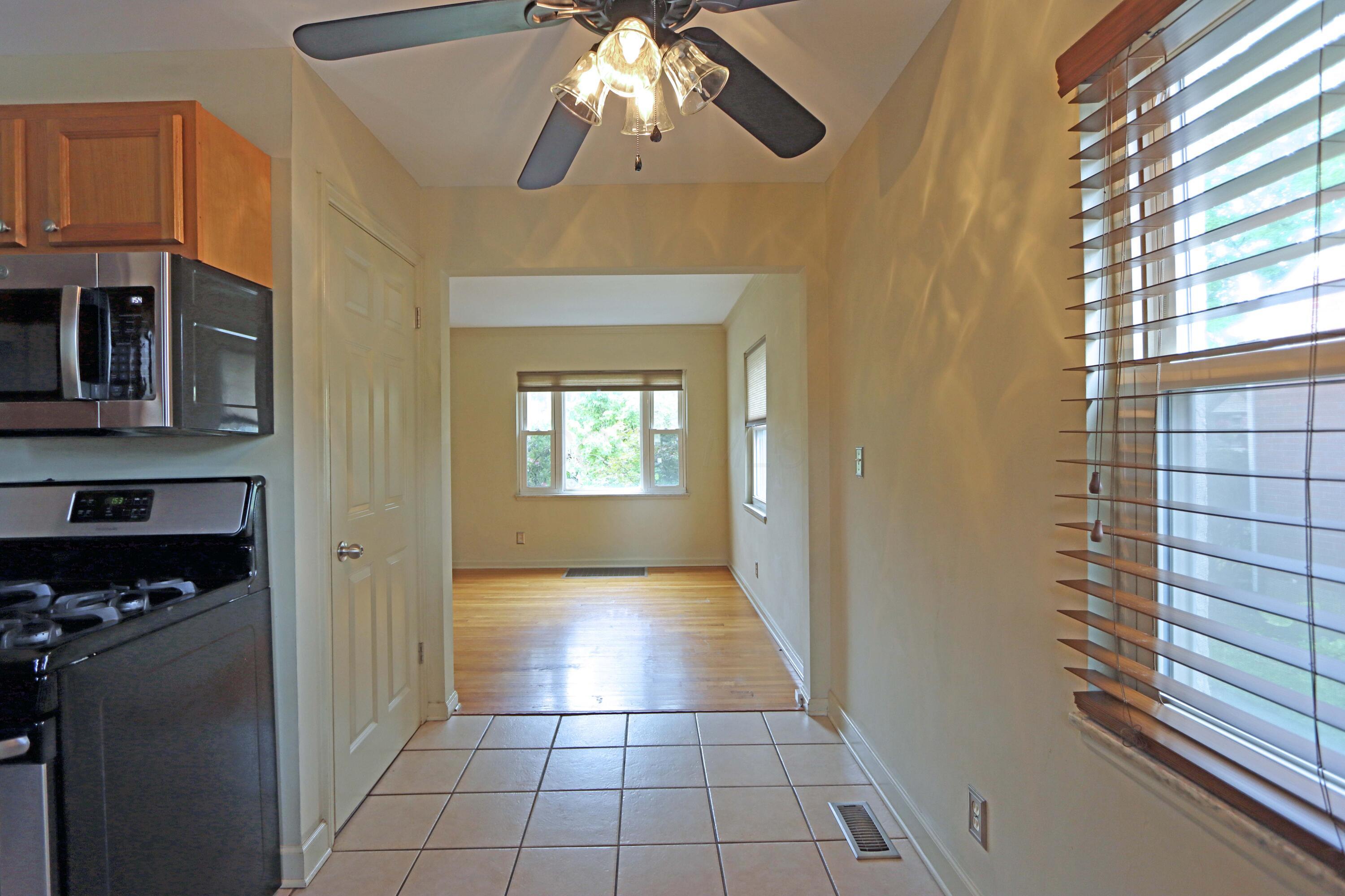 925 South Chesterfield Road Columbus, OH 43209 - Photo 8 of 48 925 S Chesterfield