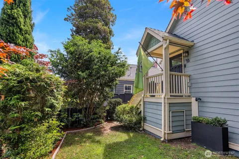 $1,100,000 | 43 West Etruria Street, Seattle, WA 98119