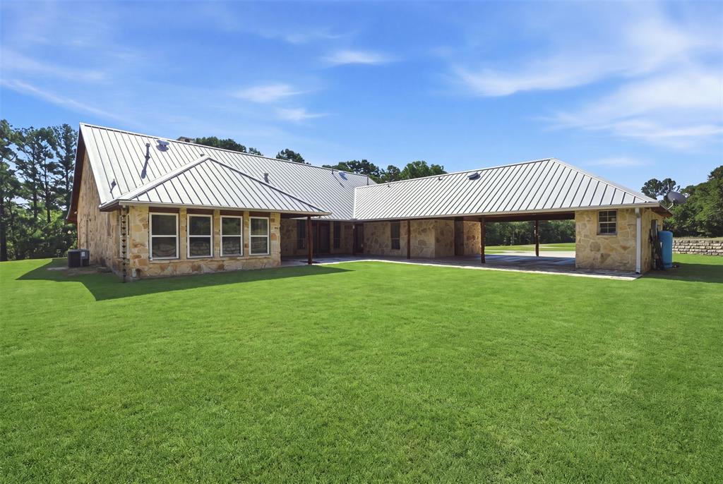 1070 South Reno Road Springtown, TX 76082 - Photo 27 of 39