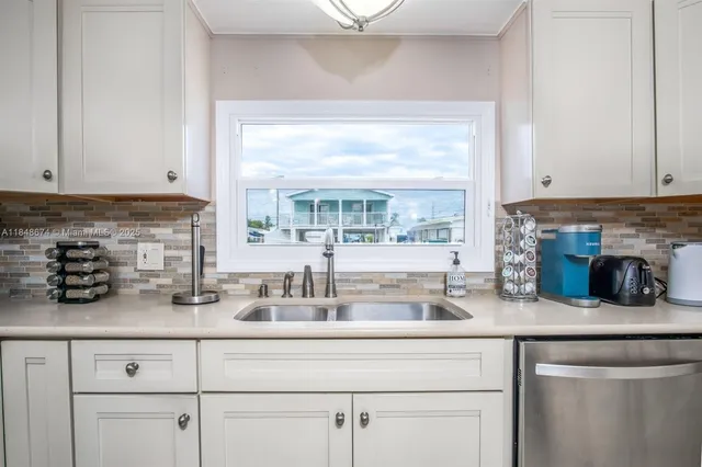 $885,000 | 716 26th Street Ocean, Marathon, FL 33050