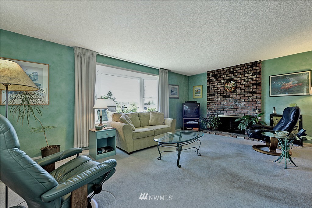 5626 Keystone Place North Seattle, WA 98103 - Photo 3 of 16 Gallery Image 3