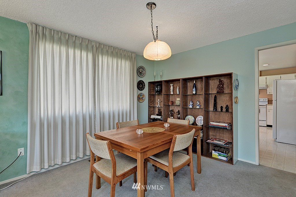 5626 Keystone Place North Seattle, WA 98103 - Photo 5 of 16 Gallery Image 5