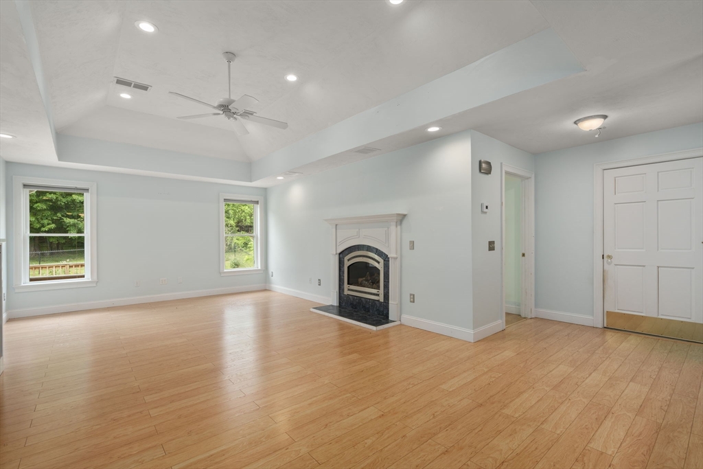 893 Cronin Road Warren, MA 01585 - Photo 14 of 38