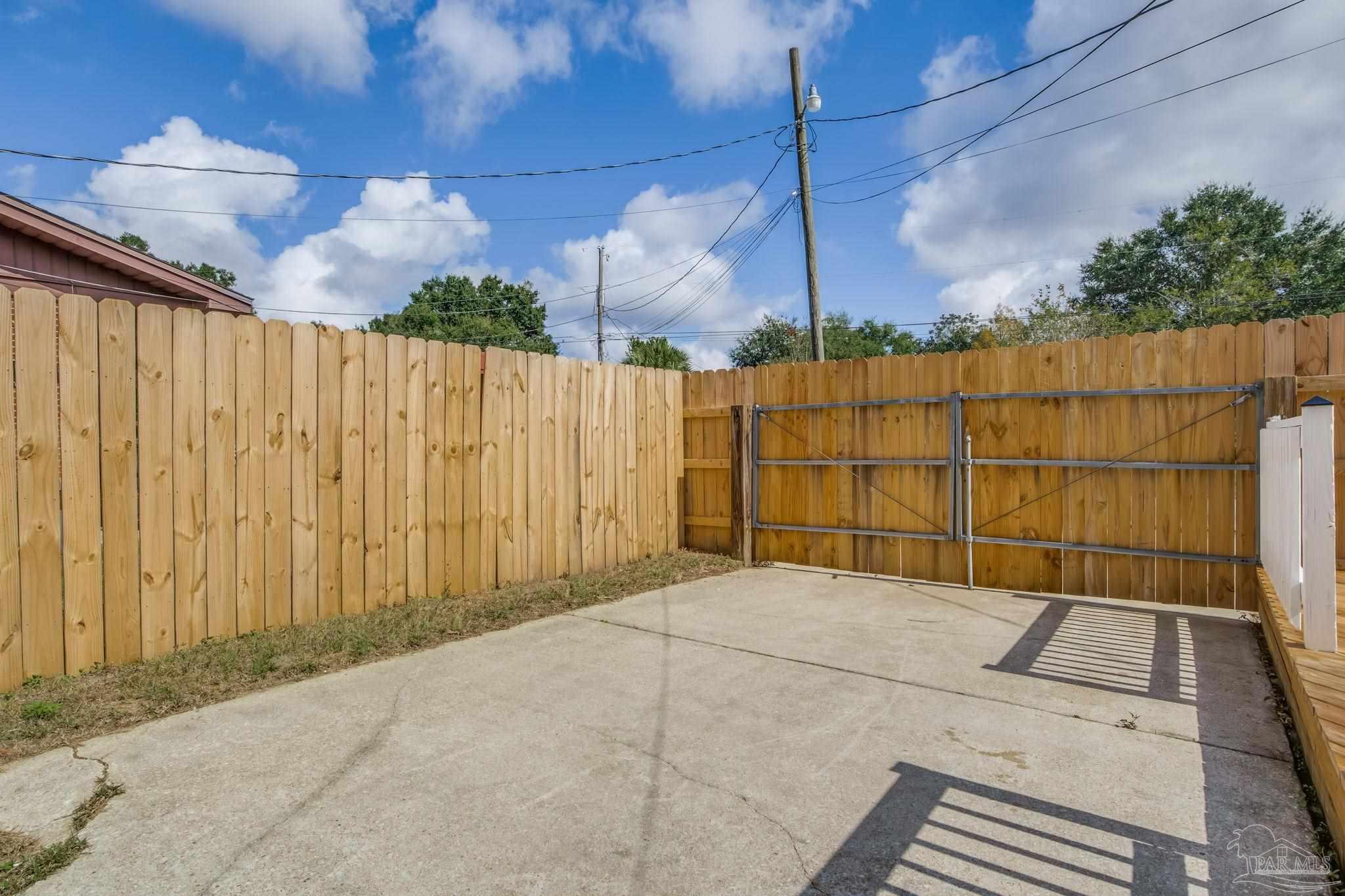 6357 Shady Lane Milton, FL 32570 - Photo 50 of 57 a view of a backyard