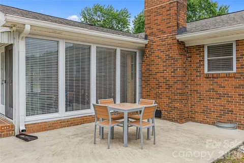 $399,000 | 2430 Old Cedarwood Drive, Concord, NC 28027
