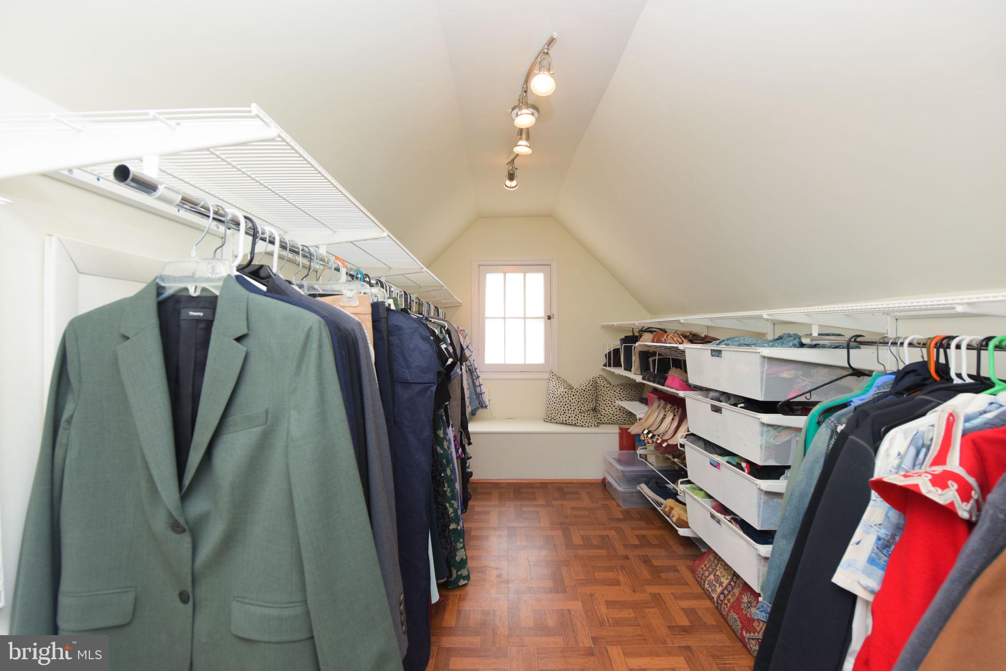 2701 Russell Road Alexandria, VA 22305 - Photo 12 of 42