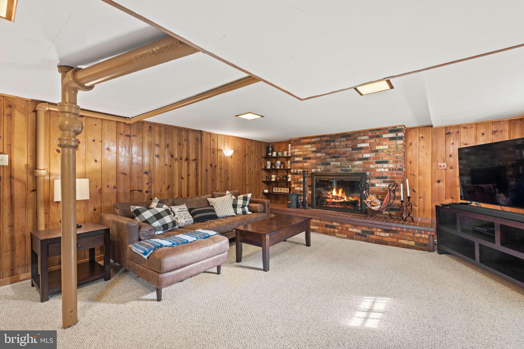 2701 Russell Road Alexandria, VA 22305 - Photo 17 of 42