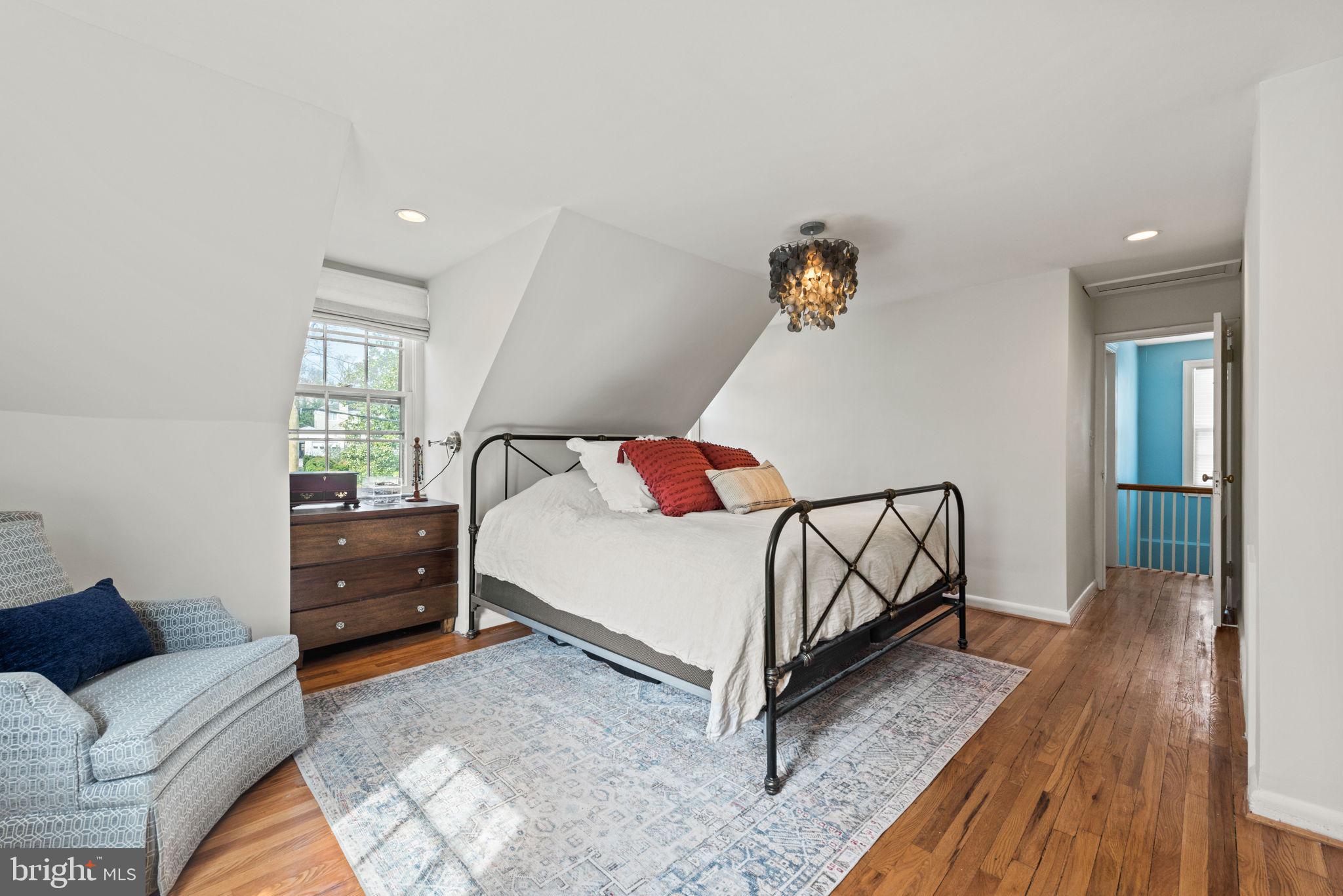 2701 Russell Road Alexandria, VA 22305 - Photo 34 of 42