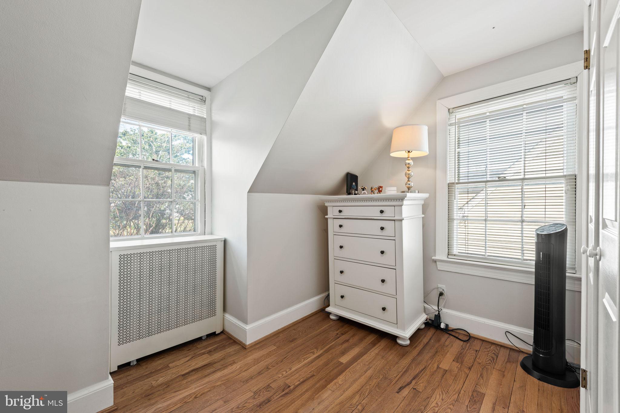 2701 Russell Road Alexandria, VA 22305 - Photo 35 of 42