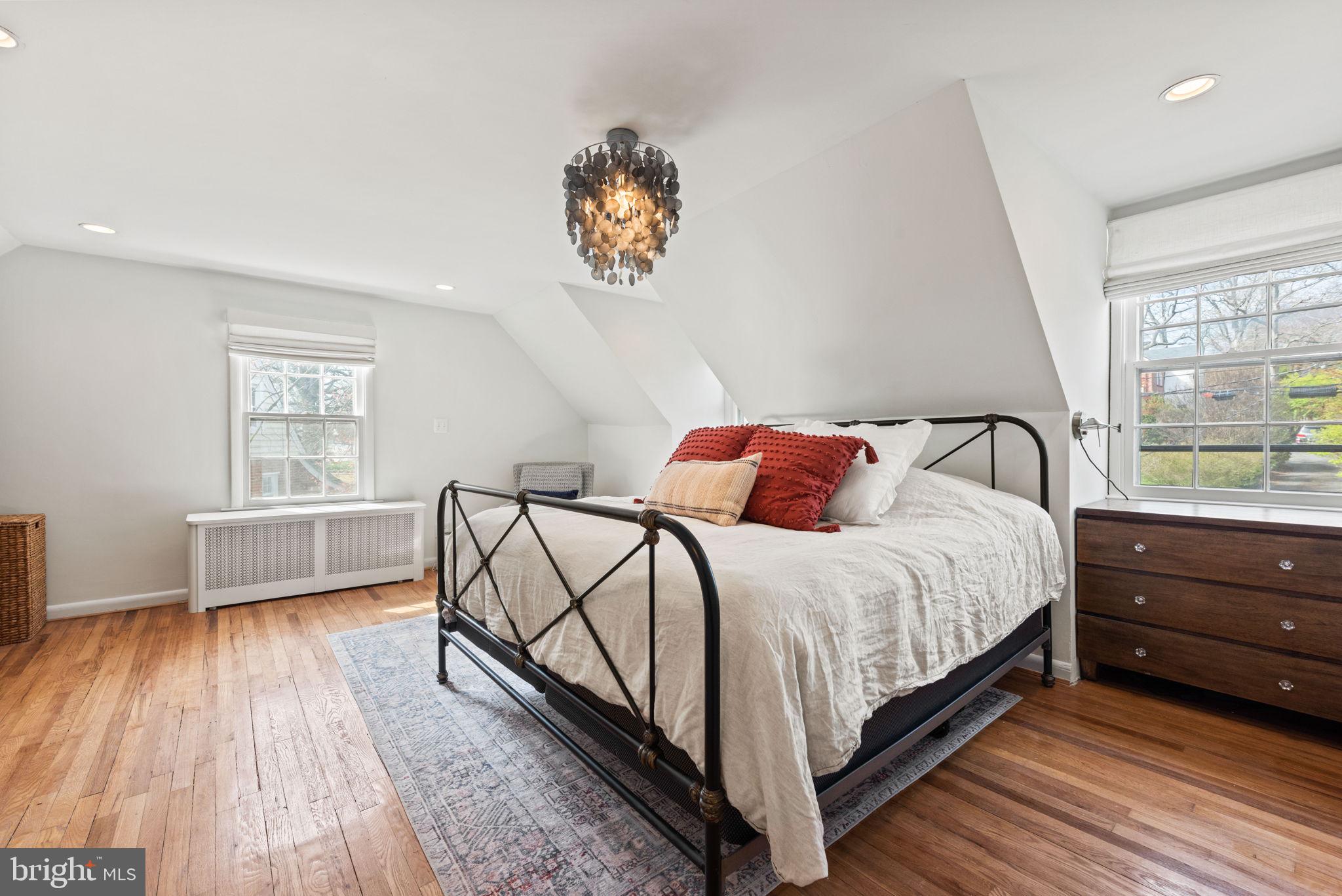 2701 Russell Road Alexandria, VA 22305 - Photo 10 of 42