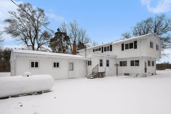 $370,000 | 9700 Fenner Road, Perry, MI 48872